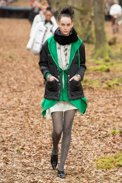 Look 65
